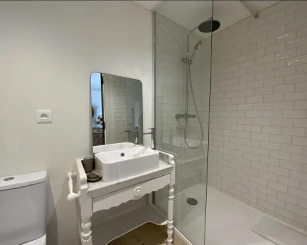Le Mas Des Poules Chambres D'Hotes De Charme Saint-Roman-de-Malegarde ภายนอก รูปภาพ