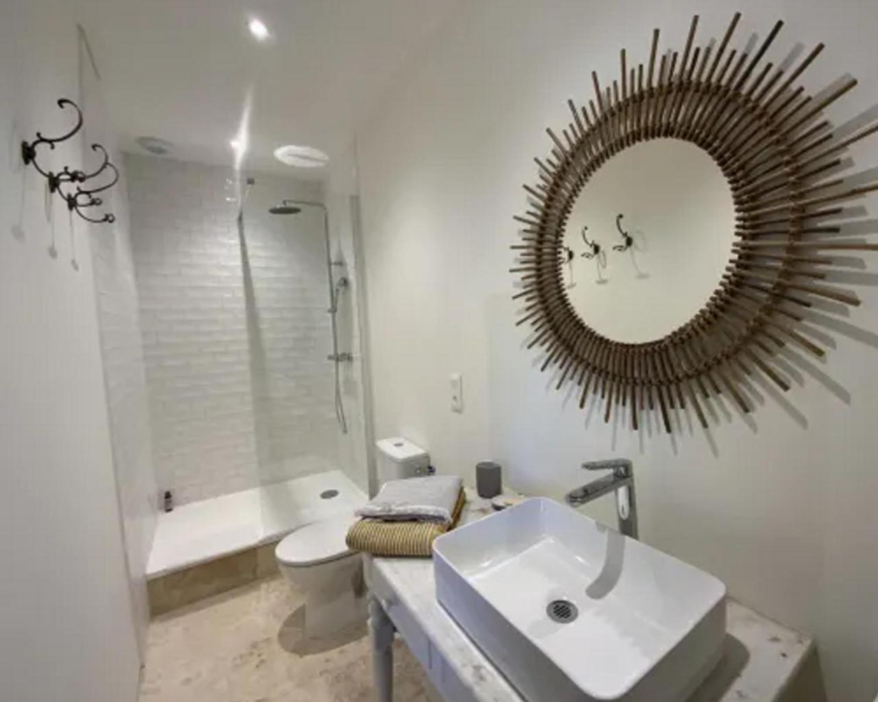 Le Mas Des Poules Chambres D'Hotes De Charme Saint-Roman-de-Malegarde ภายนอก รูปภาพ
